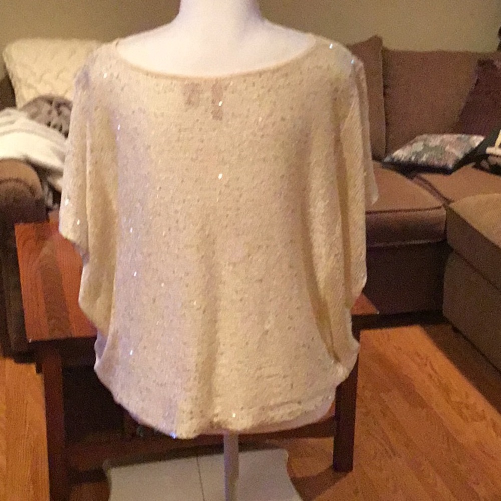 Sparkly bat wing sleeve  top - Picture 2 of 6